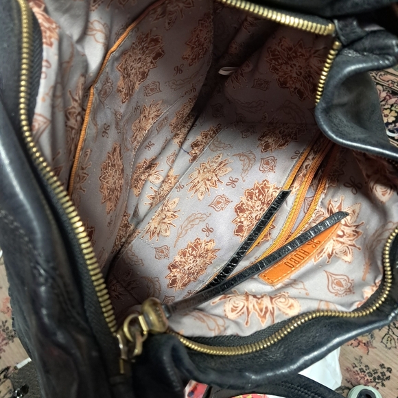 Leather HOBO Bag - Picture 6 of 8